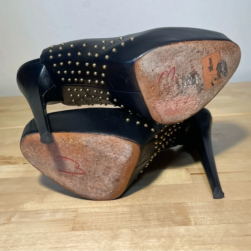 B Brian Atwood Black Studded Leather Platform Slingback Pumps Designer Heels
